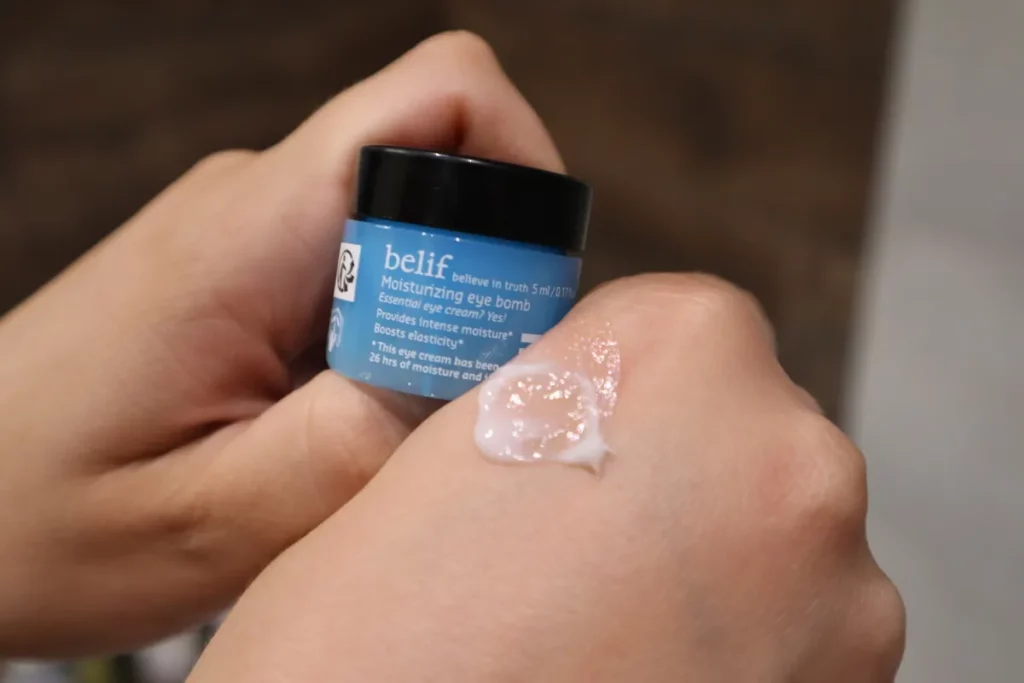 Belif Moisturizing Eye Bomb 