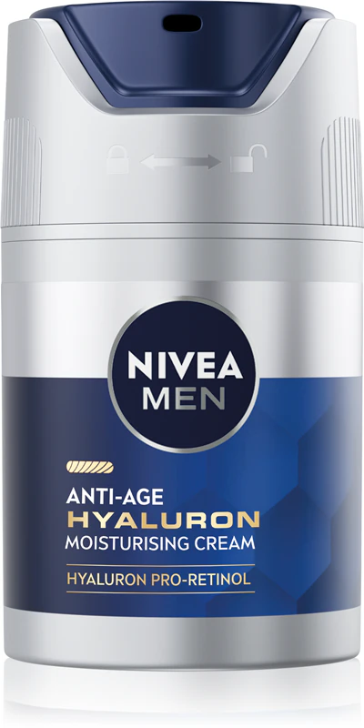 Opakowanie kremu NIVEA MEN stoi pionowo; etykieta reklamuje anti‑age hyaluronowy krem na białym tle.