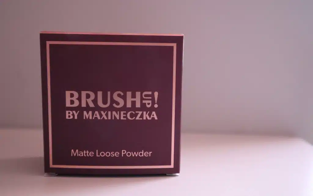Sypki puder matowy BRUSH UP! BY MAXINECZKA  grafika 3