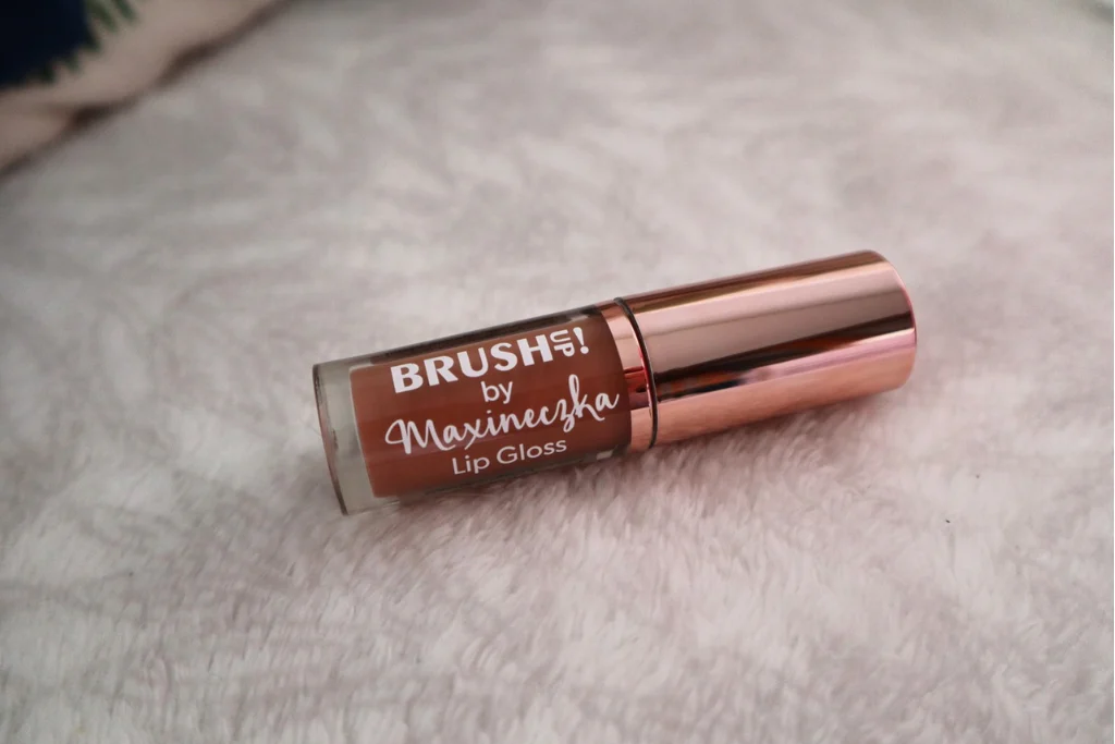 Brushup! by Maxineczka Błyszczyk do ust 03 Caramel Nude