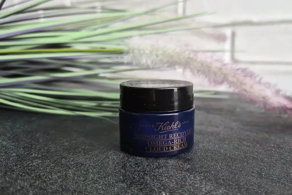 krem na noc Kiehl's Midnight Recovery